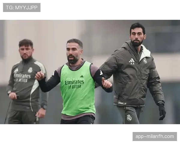 卡瓦哈尔与阿诺德在传球倾向下形成分散进攻结构