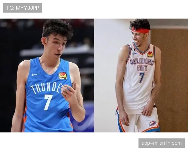 切特·霍姆格伦挡拆拉开空间提升三分效率，明显区别自身内线角色变化